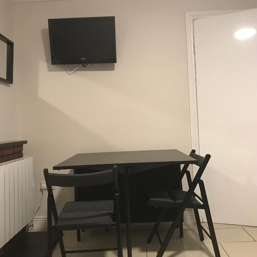 Cheerful 4 Bedroom Town House With Bbq, Galway Ngoại thất bức ảnh