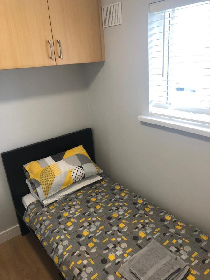 Cheerful 4 Bedroom Town House With Bbq, Galway Ngoại thất bức ảnh